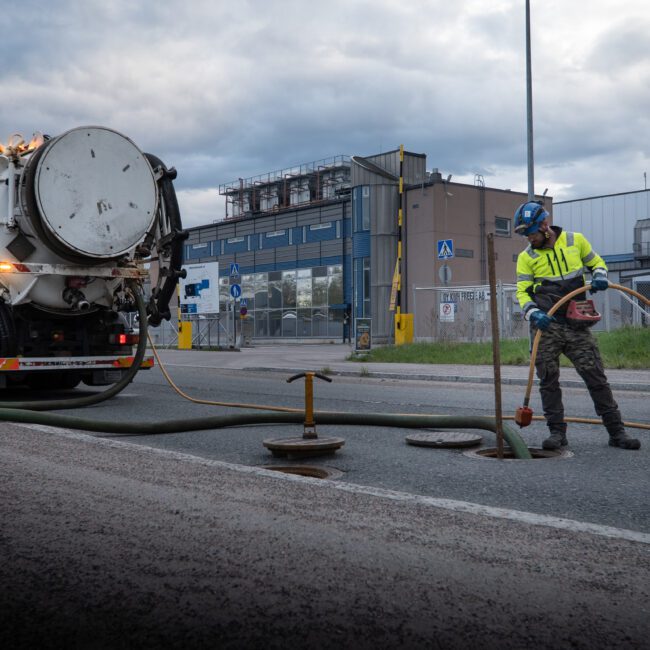 VIEMÄREIDEN AVAUKSET JA VIEMÄREIDEN KUVAUKSET